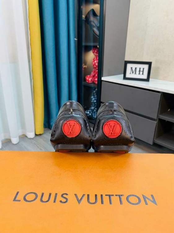 Picture of Louis Vuitton Shoes _SKULVsz38-44mnf041212104